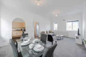 Luxury 3 Bedroom Apartment near Hyde Park